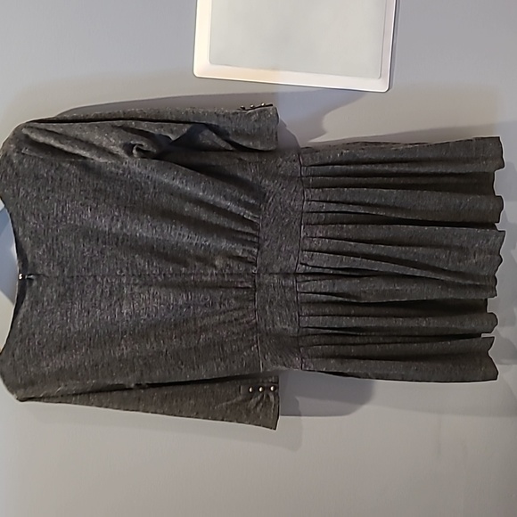 LOFT Gray Pleated Dress Sz. 8 - Picture 4 of 8